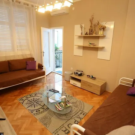 Apartment Viola