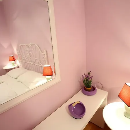 Viola Apartment