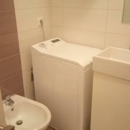 Viola Apartment *